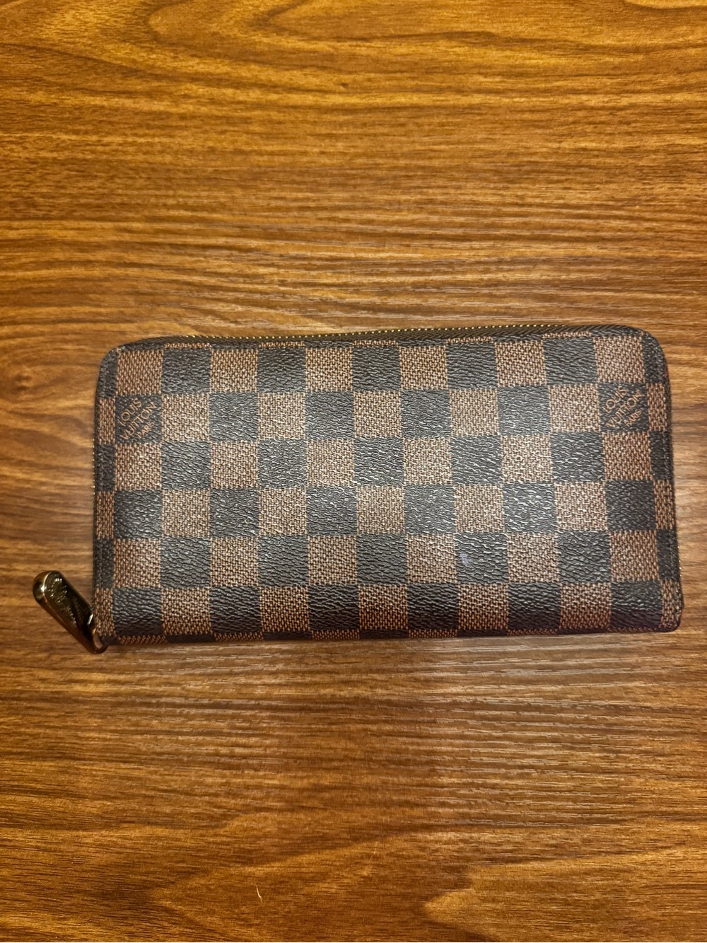 ✨STUNNING Authentic Louis Vuitton Zippy Wallet- Damier Ebene canvas✨
